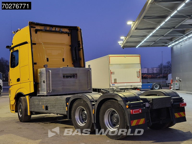 Mercedes-Benz Actros 3353 Actros 6X4 Big-Axle Mirror cam 2X Tanks Navi Xenon - Tegljač: slika 2 Mercedes-Benz Actros 3353 Actros 6X4 Big-Axle Mirror cam 2X Tanks Navi Xenon - Tegljač: slika 2