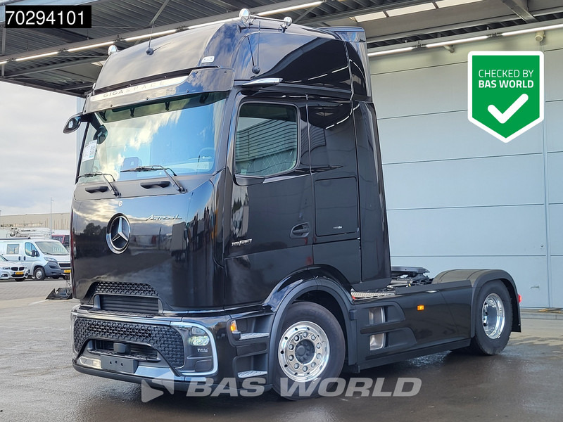 Mercedes-Benz Actros L 1863 4X2 NEW! Retarder Full-Air Leder Standklima 2x Tanks MirrorCam Navi PPC Alcoa's LED Euro 6 - Tegljač: slika 1 Mercedes-Benz Actros L 1863 4X2 NEW! Retarder Full-Air Leder Standklima 2x Tanks MirrorCam Navi PPC Alcoa's LED Euro 6 - Tegljač: slika 1