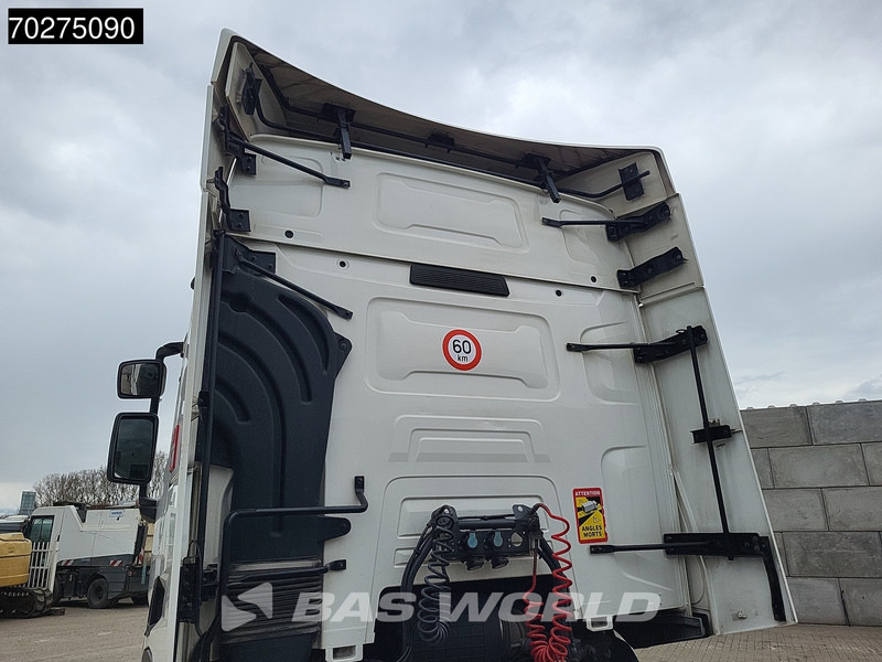 Renault T 460 4X2 2x Tanks VEB SleeperCab - Tegljač: slika 5 Renault T 460 4X2 2x Tanks VEB SleeperCab - Tegljač: slika 5