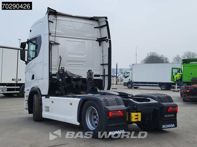 Scania S500 4X2 NEW! Full-Air Retarder Leder 2x Tanks ACC Standklima - Tegljač: slika 2 Scania S500 4X2 NEW! Full-Air Retarder Leder 2x Tanks ACC Standklima - Tegljač: slika 2