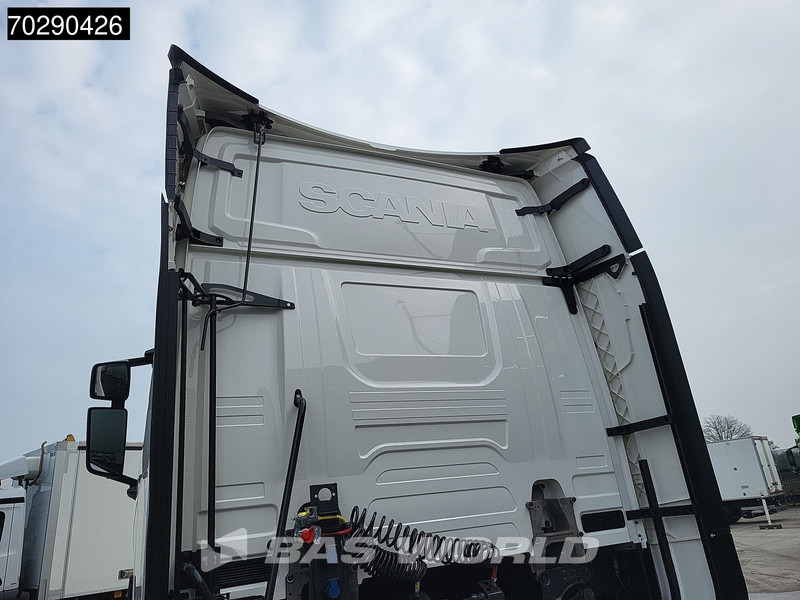 Scania S500 4X2 NEW! Full-Air Retarder Leder 2x Tanks ACC Standklima - Tegljač: slika 3 Scania S500 4X2 NEW! Full-Air Retarder Leder 2x Tanks ACC Standklima - Tegljač: slika 3