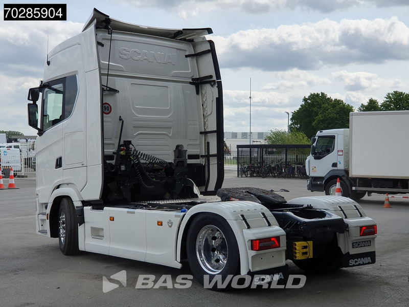 Scania S770 4X2 Full-Air Retarder 2x Tanks Standklima Alcoa's Leather - Tegljač: slika 2 Scania S770 4X2 Full-Air Retarder 2x Tanks Standklima Alcoa's Leather - Tegljač: slika 2