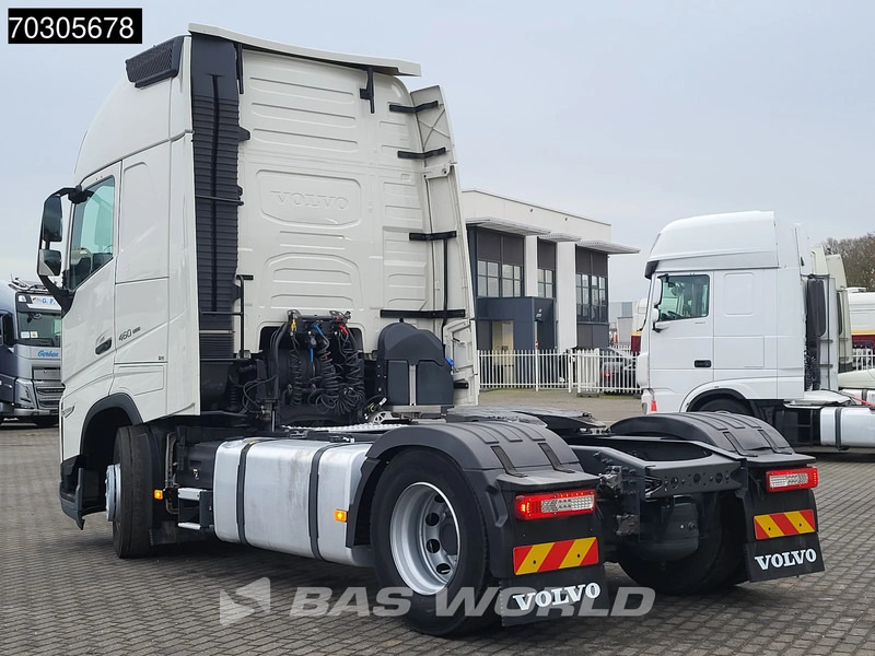 Volvo FH 460 4X2 XL VEB+ 2xTanks - Tegljač: slika 2 Volvo FH 460 4X2 XL VEB+ 2xTanks - Tegljač: slika 2