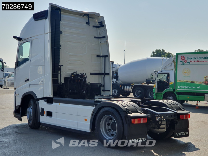 Volvo FH 460 4X2 XL VEB+ I-ParkCool 2xTanks Euro 6 - Tegljač: slika 2 Volvo FH 460 4X2 XL VEB+ I-ParkCool 2xTanks Euro 6 - Tegljač: slika 2