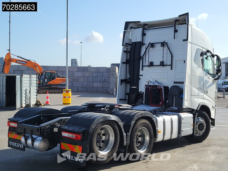 Volvo FH16 750 FH16 6X4 6x6 X-Track Liftachse Full-Air VDS VEB+ Alcoa's ACC LED Alcoa's - Tegljač: slika 5 Volvo FH16 750 FH16 6X4 6x6 X-Track Liftachse Full-Air VDS VEB+ Alcoa's ACC LED Alcoa's - Tegljač: slika 5