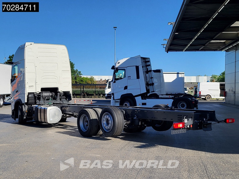 Volvo FH 540 6X2 NEW Horsetruck chassis Lift+Lenkachse Dynamic Steering Mirror cam Euro 6 - Kamion sa golom šasijom i zatvorenom kabinom: slika 2 Volvo FH 540 6X2 NEW Horsetruck chassis Lift+Lenkachse Dynamic Steering Mirror cam Euro 6 - Kamion sa golom šasijom i zatvorenom kabinom: slika 2