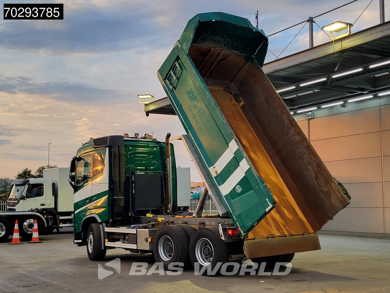 Volvo FH16 650 FH16 6X4 12m3 tipper Automatic Retarder Big-Axle Xenon Euro 6 - Istovarivač: slika 2 Volvo FH16 650 FH16 6X4 12m3 tipper Automatic Retarder Big-Axle Xenon Euro 6 - Istovarivač: slika 2