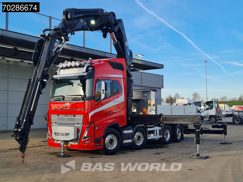 Volvo FH16 650 FH16 8X2 NL-Truck HMF 7020K-RCS Crane + Jib Lift+Steering-Axle Navi LED - Kamion sa tovarnim sandukom, Kamion sa dizalicom: slika 5 Volvo FH16 650 FH16 8X2 NL-Truck HMF 7020K-RCS Crane + Jib Lift+Steering-Axle Navi LED - Kamion sa tovarnim sandukom, Kamion sa dizalicom: slika 5