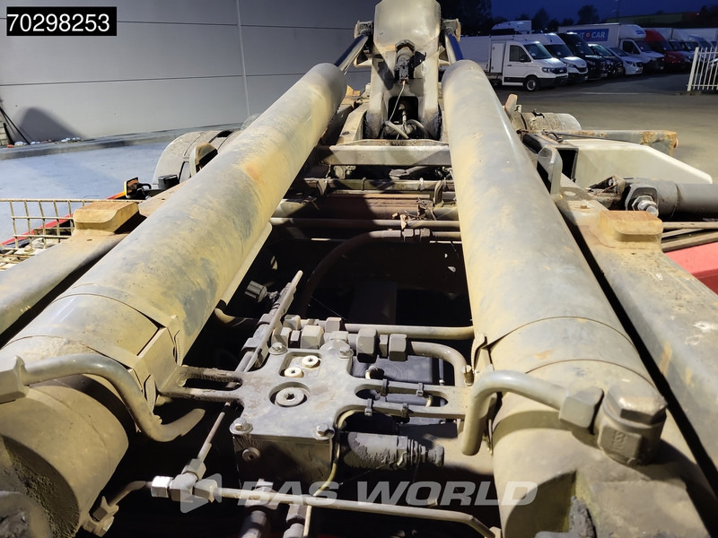 Volvo FM 370 6X2 21t Hooklift Lift Axle Automatic Euro 5 - Kamion sa hidrauličnom kukom: slika 5 Volvo FM 370 6X2 21t Hooklift Lift Axle Automatic Euro 5 - Kamion sa hidrauličnom kukom: slika 5