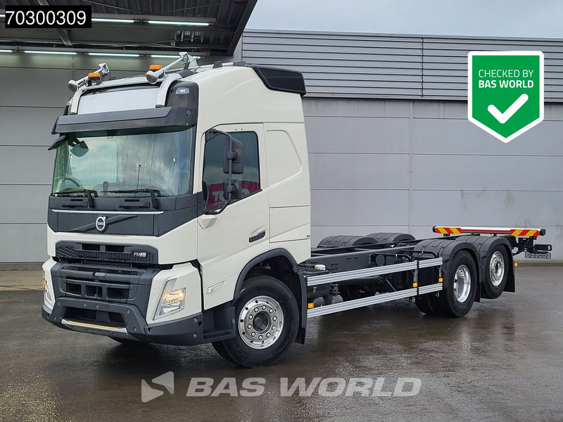 Volvo FMX 540 FMX 6X2 NEW chassis! Lift+steering Axle Engine PTO Full air suspension - Kamion sa golom šasijom i zatvorenom kabinom: slika 1 Volvo FMX 540 FMX 6X2 NEW chassis! Lift+steering Axle Engine PTO Full air suspension - Kamion sa golom šasijom i zatvorenom kabinom: slika 1