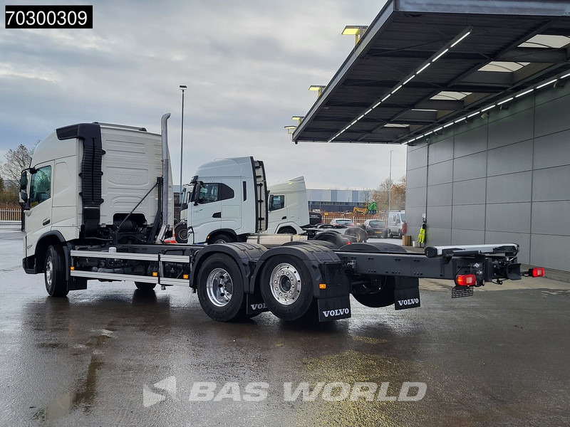 Volvo FMX 540 FMX 6X2 NEW chassis! Lift+steering Axle Engine PTO Full air suspension - Kamion sa golom šasijom i zatvorenom kabinom: slika 2 Volvo FMX 540 FMX 6X2 NEW chassis! Lift+steering Axle Engine PTO Full air suspension - Kamion sa golom šasijom i zatvorenom kabinom: slika 2