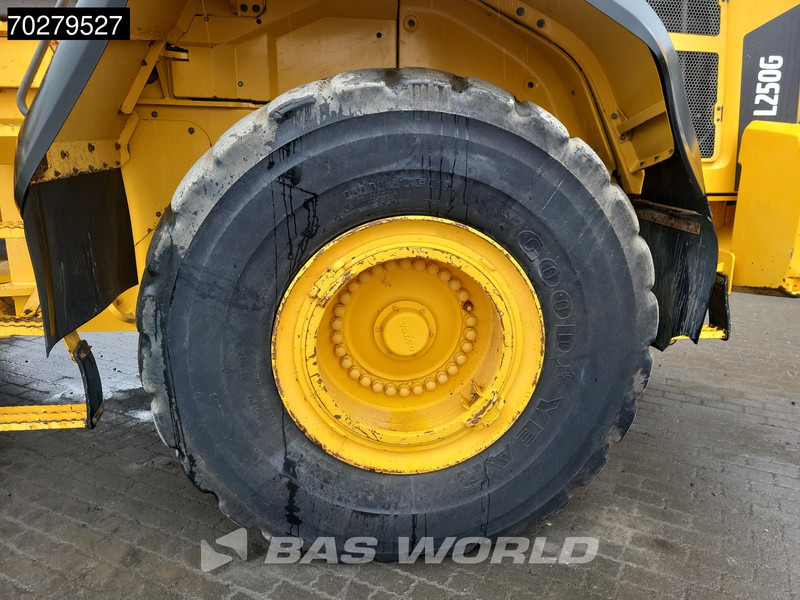 Utovarivač točkaš Volvo L250 G CDC: slika 15