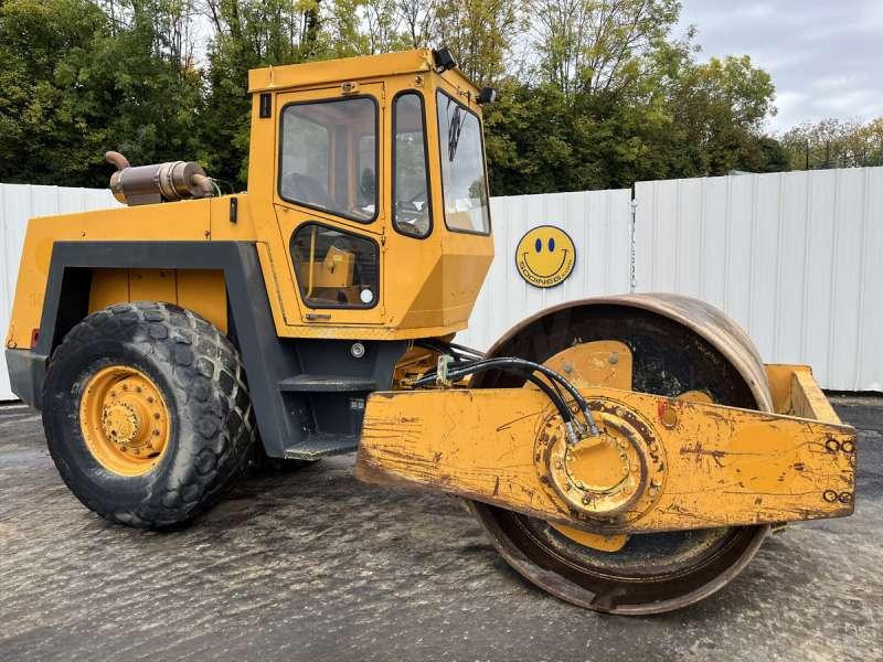 Bomag BW213D - Kombinovani valjak: slika 1 Bomag BW213D - Kombinovani valjak: slika 1