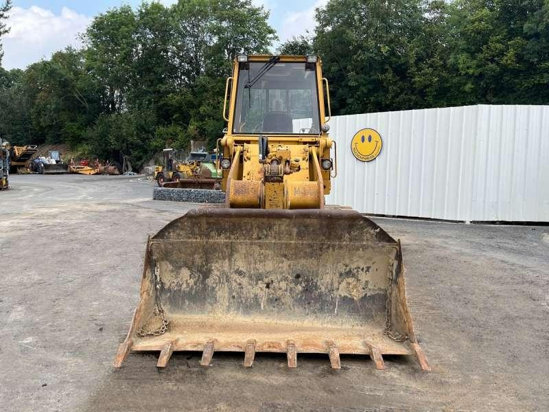 Utovarivač guseničar Caterpillar 943: slika 9