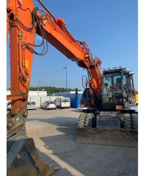 Hitachi ZX170W-5B - Bager točkaš: slika 3 Hitachi ZX170W-5B - Bager točkaš: slika 3