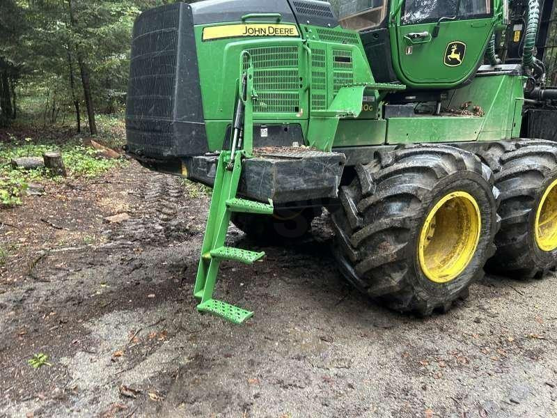John Deere 1110G - Prevoznik: slika 3 John Deere 1110G - Prevoznik: slika 3