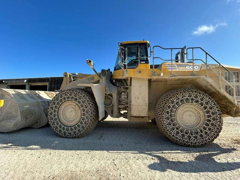 Komatsu WA600-8E0 - Utovarivač točkaš: slika 3 Komatsu WA600-8E0 - Utovarivač točkaš: slika 3