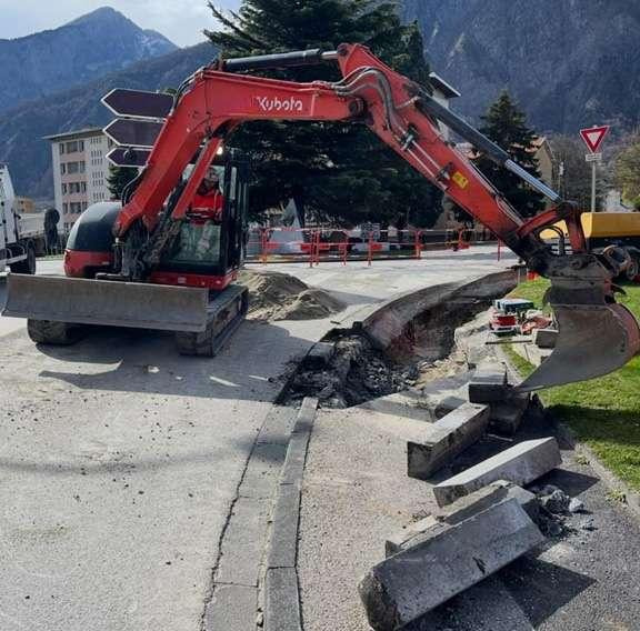 Kubota KX080-4A - Bager guseničar: slika 2 Kubota KX080-4A - Bager guseničar: slika 2