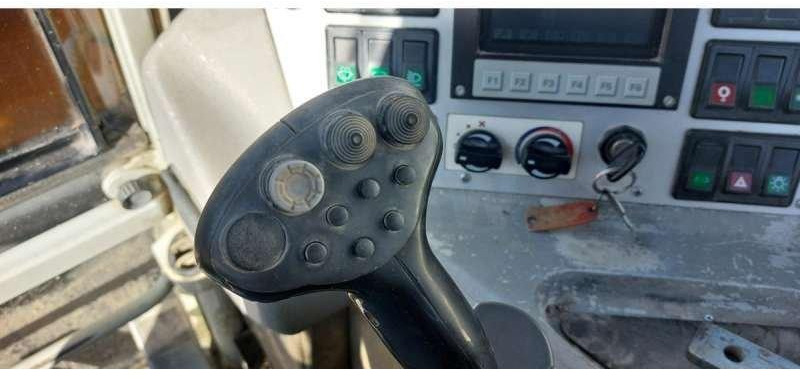 MENZI MUCK A91F MOBIL - Pauk bager: slika 5 MENZI MUCK A91F MOBIL - Pauk bager: slika 5