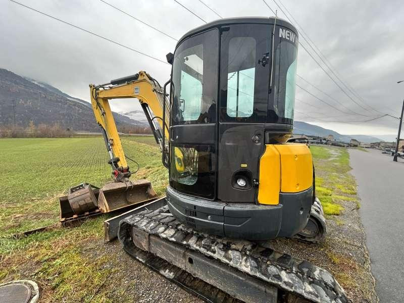 New Holland E50B SR - Mini bager: slika 5 New Holland E50B SR - Mini bager: slika 5
