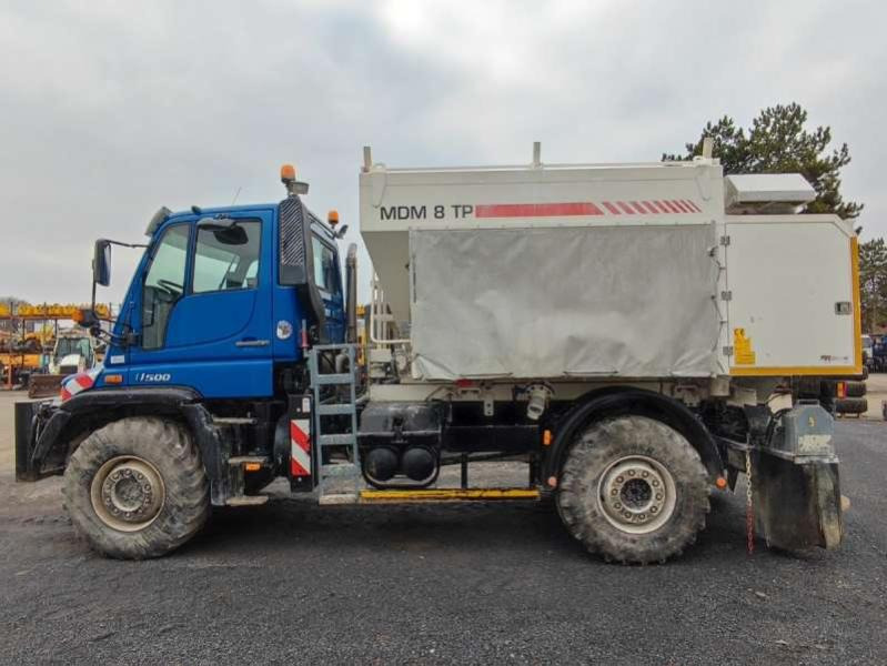 Unimog UNIMOG U500 - Oprema za đubrenje: slika 4 Unimog UNIMOG U500 - Oprema za đubrenje: slika 4