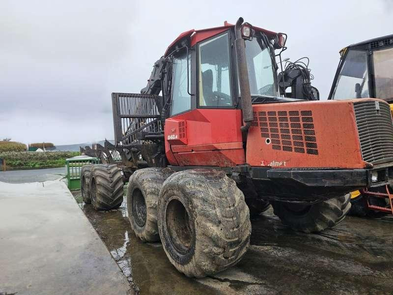 VALMET MATERIEL ESPACES VERTS / AGRICOLE / FORESTIER 840.4 - Šumarski traktor: slika 2 VALMET MATERIEL ESPACES VERTS / AGRICOLE / FORESTIER 840.4 - Šumarski traktor: slika 2