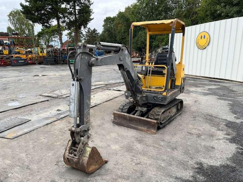 Volvo EB12 - Mini bager: slika 2 Volvo EB12 - Mini bager: slika 2