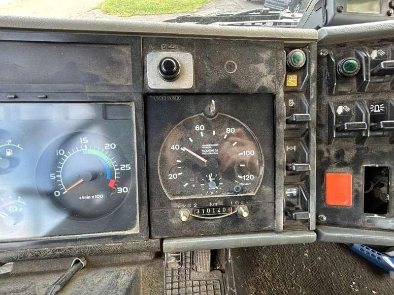Kamion sa hidrauličnom kukom Volvo FL6 INTERCOOLER 4X2: slika 29