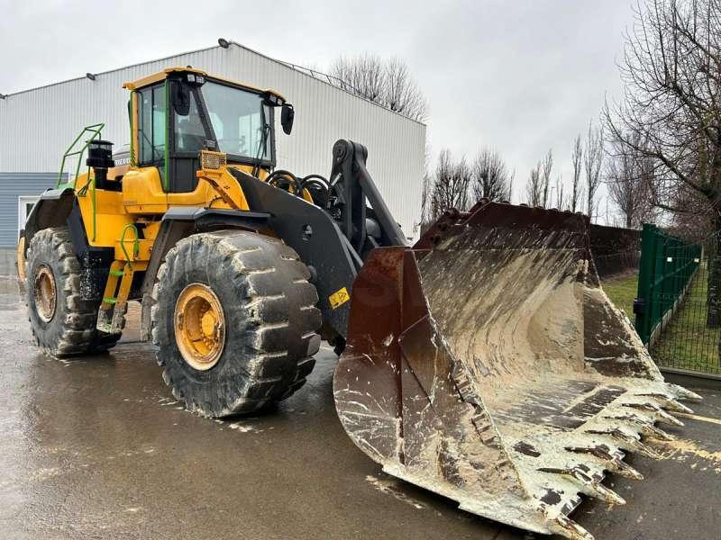 Volvo L220H - Utovarivač točkaš: slika 1 Volvo L220H - Utovarivač točkaš: slika 1