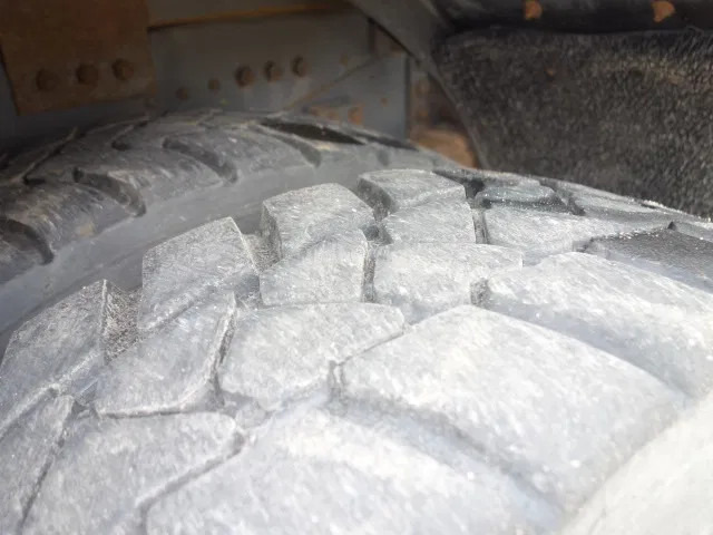 Kamion sa tovarnim sandukom, Kamion sa dizalicom DAF CF 360 6X4 MANUAL GEAR STEELSPRINGS 18,5 TON PALFINKER: slika 6