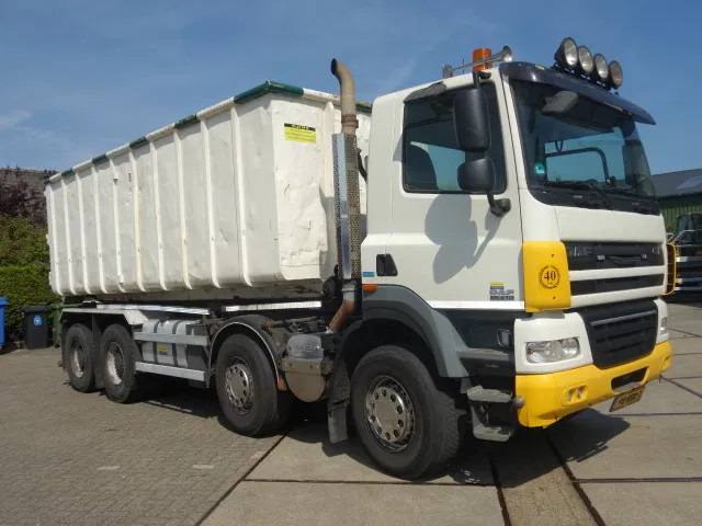 DAF CF 410 8X4 NCH CONTAINER SYSTEEM 32 TON 90 graden silo containers - Kamion sa kablovskim sistemom: slika 4 DAF CF 410 8X4 NCH CONTAINER SYSTEEM 32 TON 90 graden silo containers - Kamion sa kablovskim sistemom: slika 4