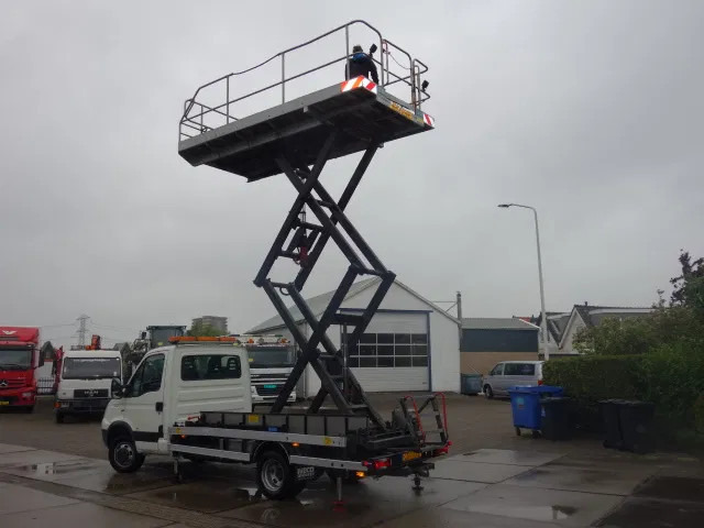 Iveco Daily 40C15 SKY WORKER PLATFORM - Dostavno vozilo: slika 5 Iveco Daily 40C15 SKY WORKER PLATFORM - Dostavno vozilo: slika 5