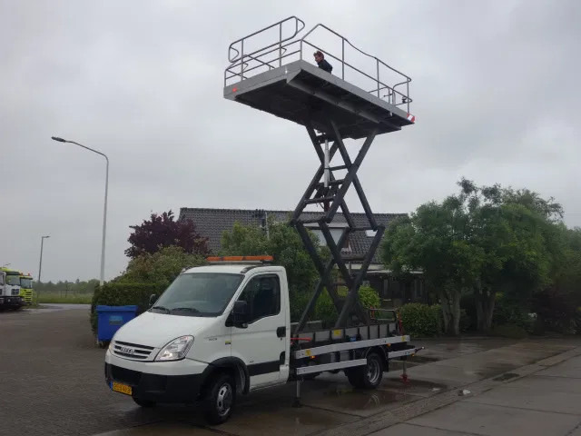 Iveco Daily 40C15 SKY WORKER PLATFORM - Dostavno vozilo: slika 1 Iveco Daily 40C15 SKY WORKER PLATFORM - Dostavno vozilo: slika 1