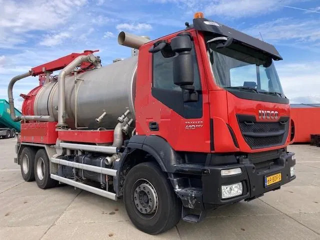 Iveco Eurotrakker 410 6X4 COMBI ZUIG PERS RVS TANK - Vakuumska cisterna: slika 2 Iveco Eurotrakker 410 6X4 COMBI ZUIG PERS RVS TANK - Vakuumska cisterna: slika 2