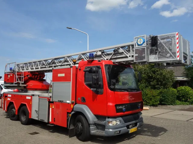 DAF LF 250 METZ 30 meter - Kamion: slika 2 DAF LF 250 METZ 30 meter - Kamion: slika 2
