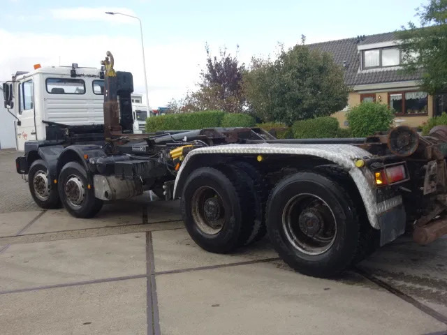 MAN 35-364 8X4 - Kamion sa hidrauličnom kukom: slika 2 MAN 35-364 8X4 - Kamion sa hidrauličnom kukom: slika 2