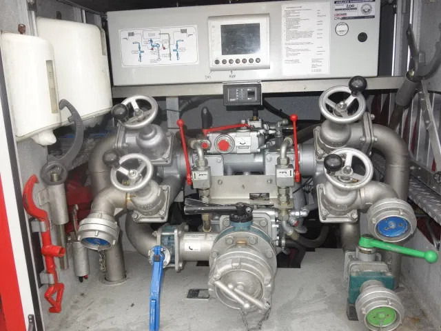 MAN TGM 15.290 15-280 BOMBEROS FIRE TRUCK, 3000 LITER PER MIN - Vatrogasni kamion: slika 5 MAN TGM 15.290 15-280 BOMBEROS FIRE TRUCK, 3000 LITER PER MIN - Vatrogasni kamion: slika 5