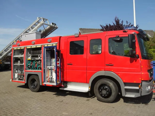 Mercedes-Benz Atego 1326 FIRE TRUCK - Vatrogasni kamion: slika 3 Mercedes-Benz Atego 1326 FIRE TRUCK - Vatrogasni kamion: slika 3