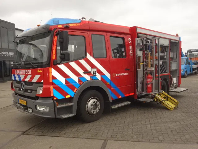 Vatrogasni kamion Mercedes-Benz Atego 1426 ZIEGLER 2000 LITER EURO 5: slika 9