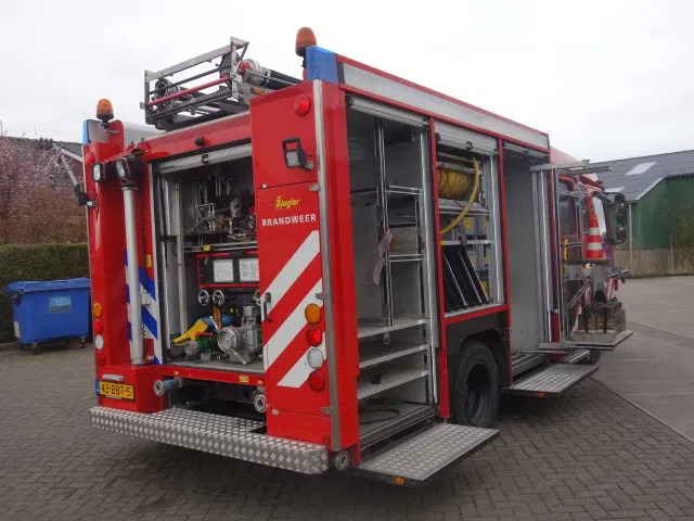 Vatrogasni kamion Mercedes-Benz Atego 1426 ZIEGLER 2000 LITER EURO 5: slika 19