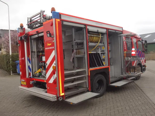 Vatrogasni kamion Mercedes-Benz Atego 1426 ZIEGLER 2000 LITER EURO 5: slika 7