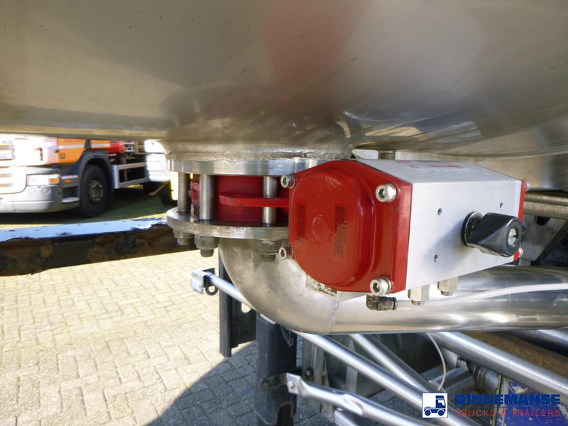 Poluprikolica cisterna Burg Food tank inox 30.3 m3 / 3 comp: slika 20 Poluprikolica cisterna Burg Food tank inox 30.3 m3 / 3 comp: slika 20