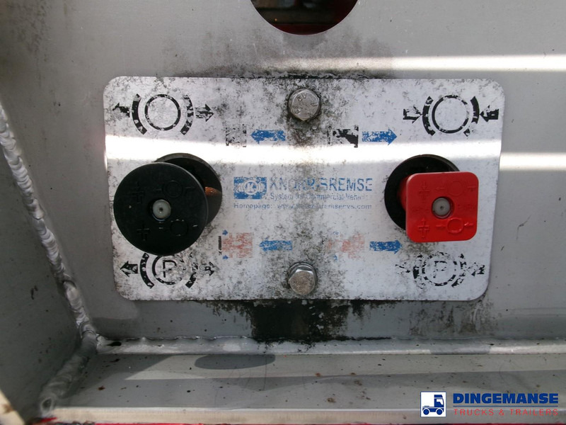 Poluprikolica cisterna Indox Chemical tank inox 35.2 m3 / 1 comp + pump: slika 11 Poluprikolica cisterna Indox Chemical tank inox 35.2 m3 / 1 comp + pump: slika 11