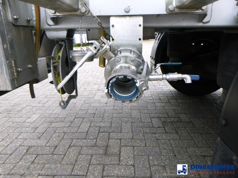 Kässbohrer Chemical tank inox L4BH 37.5 m3 / 1 comp - Poluprikolica cisterna: slika 5 Kässbohrer Chemical tank inox L4BH 37.5 m3 / 1 comp - Poluprikolica cisterna: slika 5