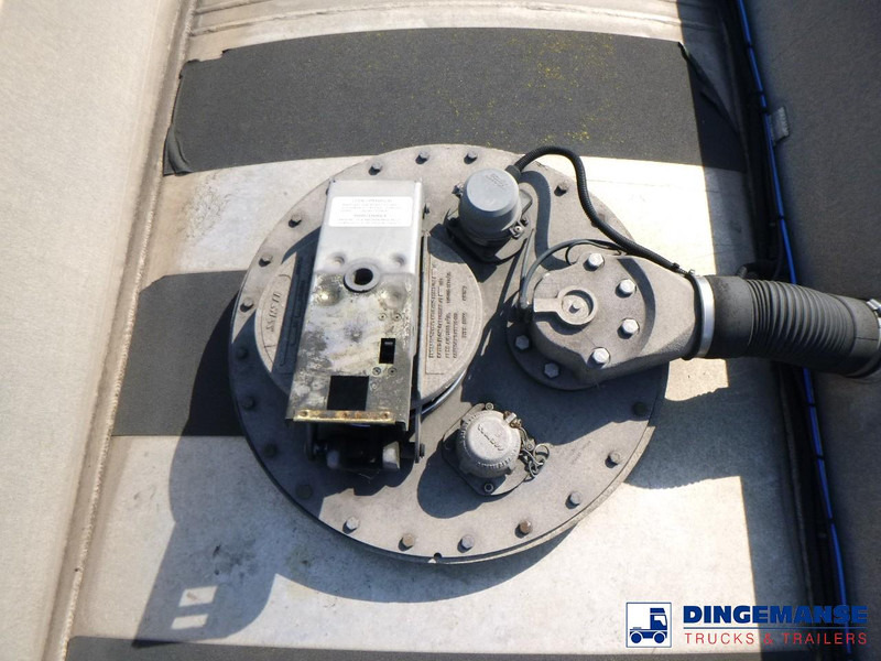 Poluprikolica cisterna Lakeland Fuel tank alu 42.8 m3 / 6 comp + pump: slika 15 Poluprikolica cisterna Lakeland Fuel tank alu 42.8 m3 / 6 comp + pump: slika 15