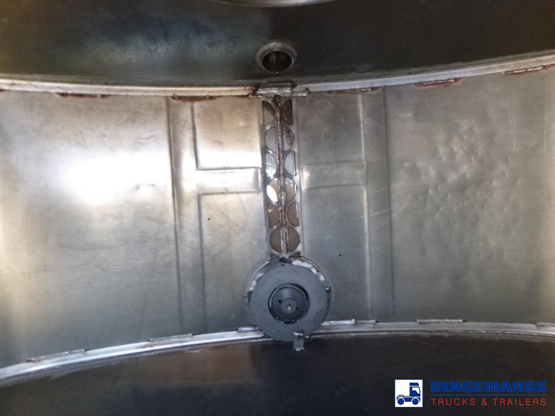 Poluprikolica cisterna Lakeland Fuel tank alu 42.8 m3 / 6 comp + pump: slika 12 Poluprikolica cisterna Lakeland Fuel tank alu 42.8 m3 / 6 comp + pump: slika 12