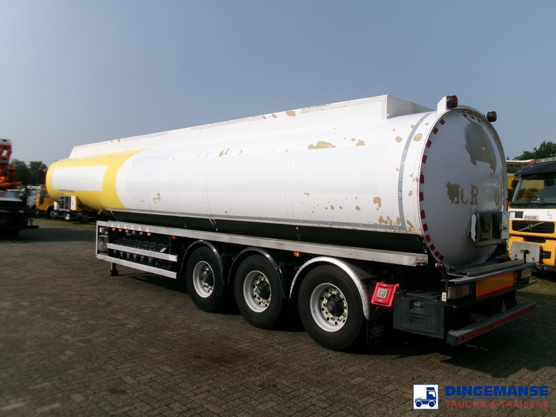 Lakeland Fuel tank alu 43 m3 / 6 comp - Poluprikolica cisterna: slika 3 Lakeland Fuel tank alu 43 m3 / 6 comp - Poluprikolica cisterna: slika 3