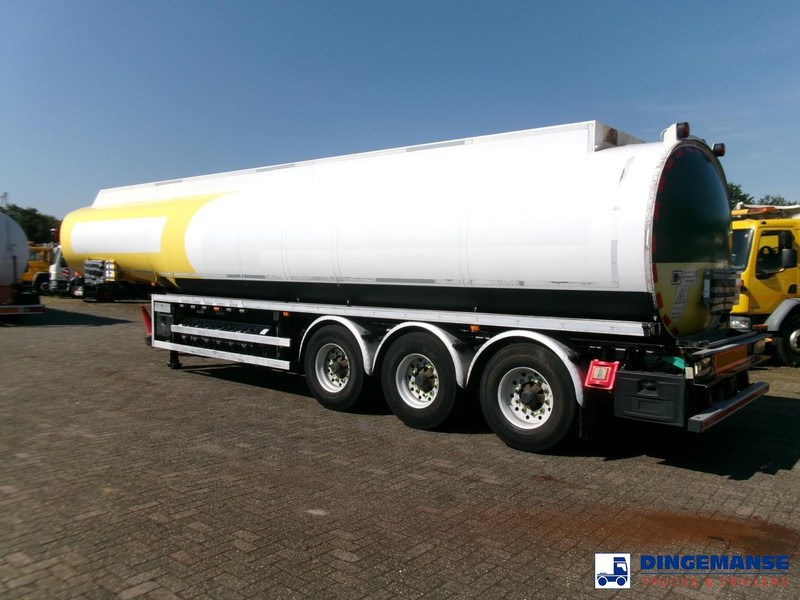 Lakeland Fuel tank alu 43 m3 / 6 comp - Poluprikolica cisterna: slika 3 Lakeland Fuel tank alu 43 m3 / 6 comp - Poluprikolica cisterna: slika 3