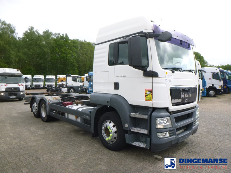 MAN TGS 26.360 Euro 5 6x2 chassis 20 ft + ADR - Kamion sa golom šasijom i zatvorenom kabinom: slika 2 MAN TGS 26.360 Euro 5 6x2 chassis 20 ft + ADR - Kamion sa golom šasijom i zatvorenom kabinom: slika 2