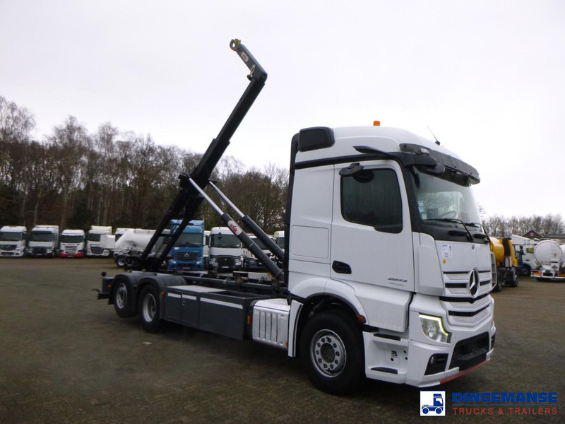 Mercedes-Benz Actros 2843 6x2 Hyva container hook 20t - Kamion sa hidrauličnom kukom: slika 2 Mercedes-Benz Actros 2843 6x2 Hyva container hook 20t - Kamion sa hidrauličnom kukom: slika 2